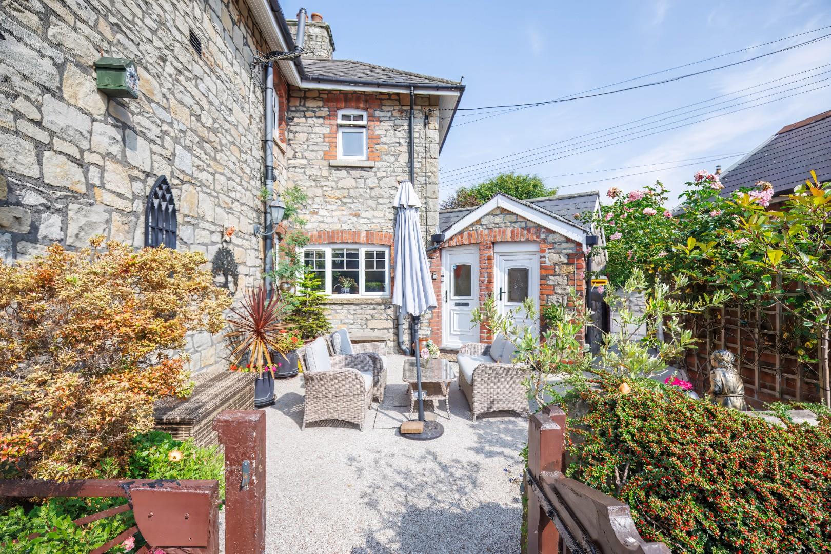 Heol Simonston, Coity, Bridgend County Borough, CF35 6BE